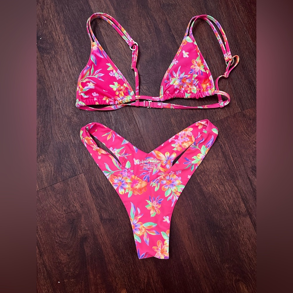 Kulani Kinis Floral Bikini Set